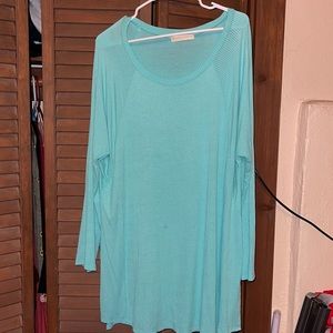 3x light weight long sleeve shirt. Mint/teal color